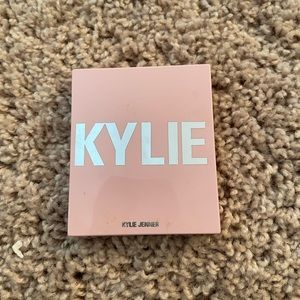 Kylie cosmetics blush